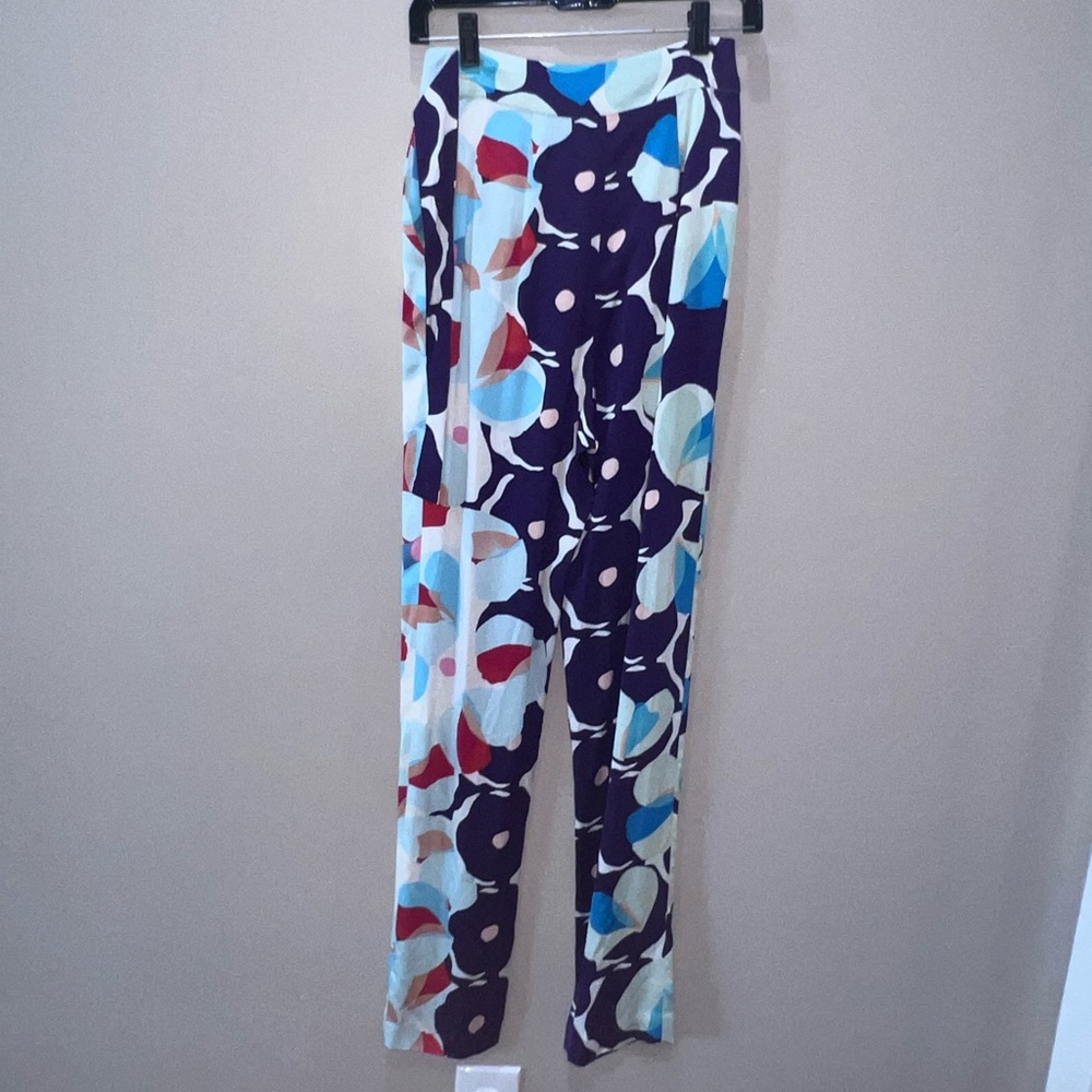Floral DVF pant.